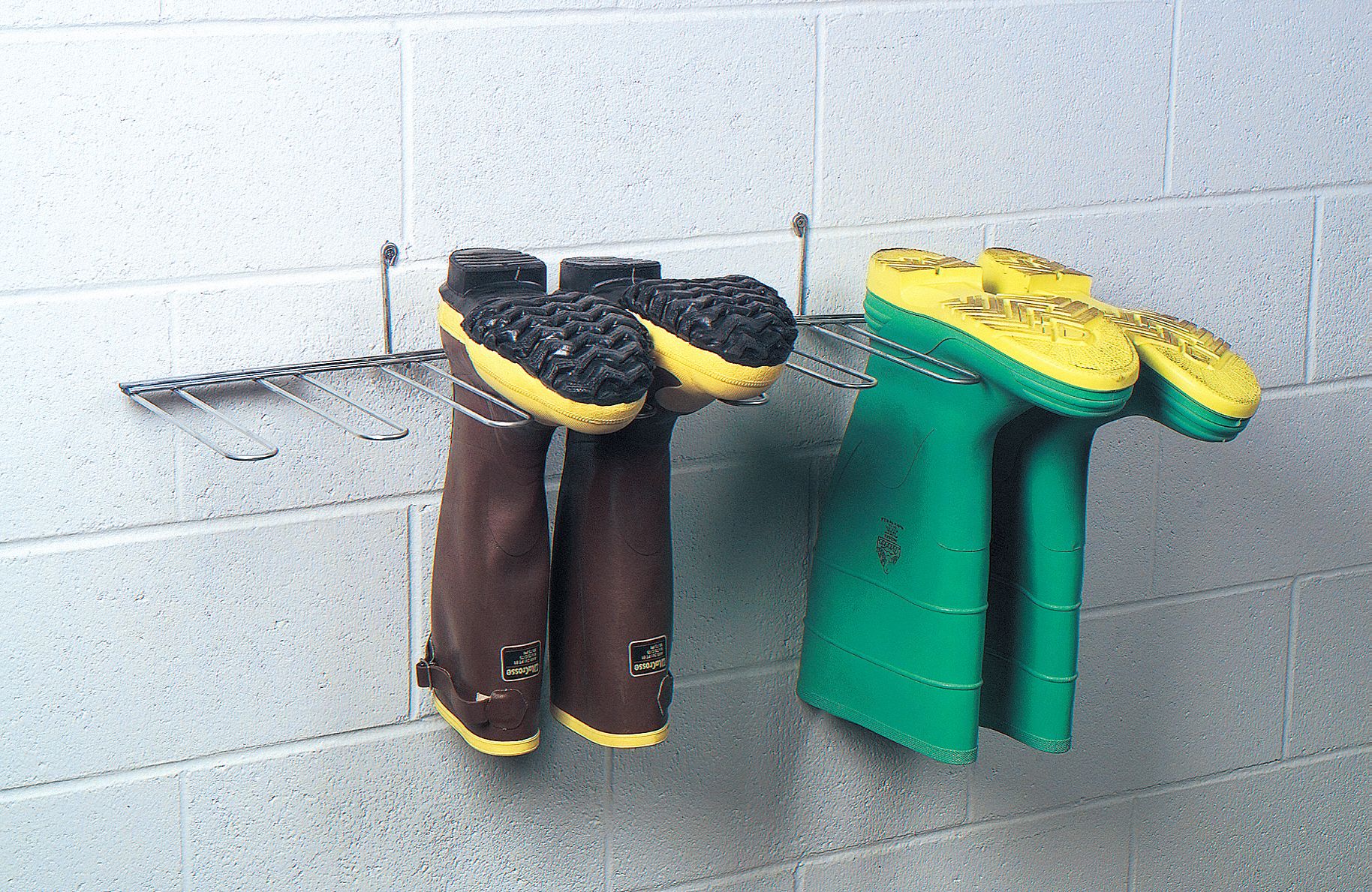 BOOTS AND GLOVES DRYING RACK, PVC COATED STEEL FRAME, 35 X 4¾ X 10½ IN, FOR BOOTS