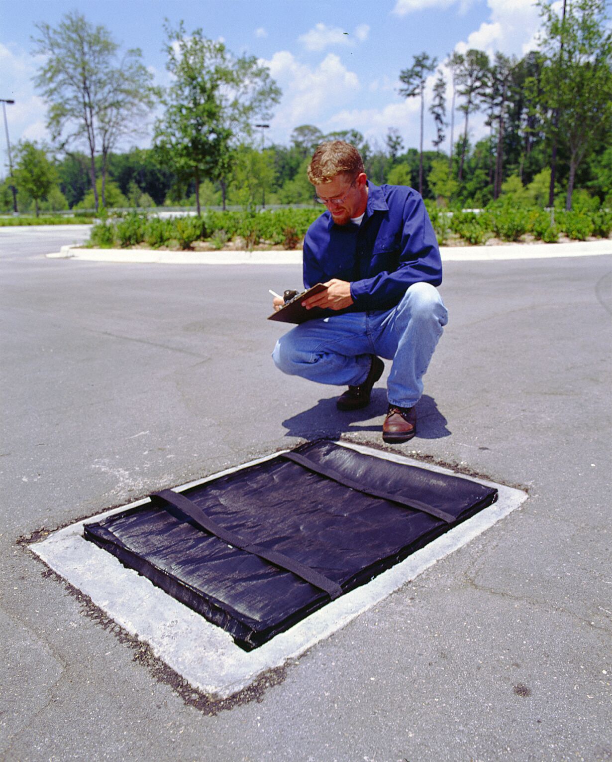 ULTRATECH Grate Guard, Flat Grate Catch Basins, Sediment 3NJP89277