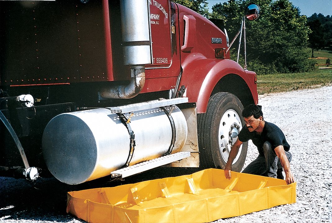 SNAP WALL CONTAINMENT BERM, 4 X 4 FT, 79 GALLON CAPACITY, YELLOW