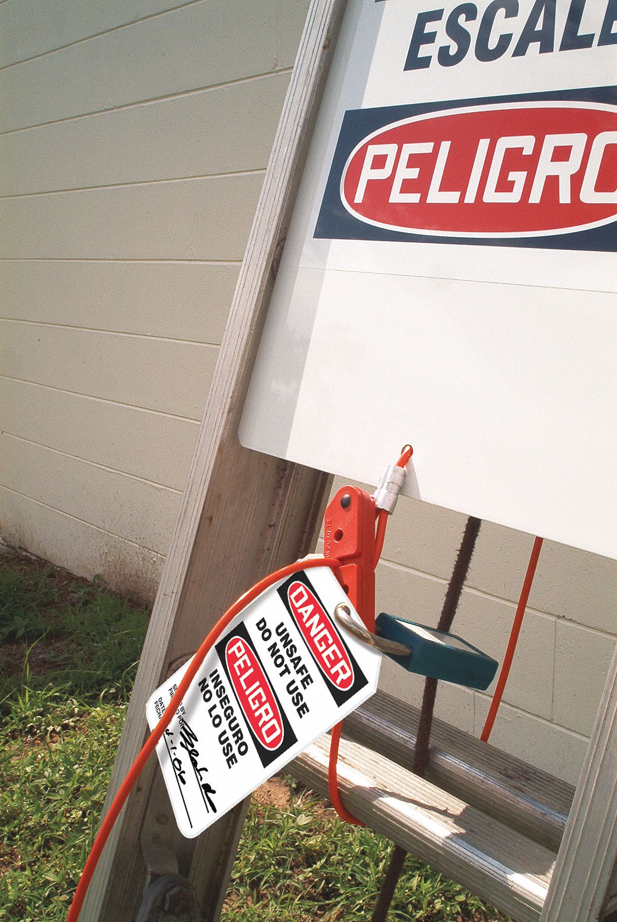 ACCUFORM Ladder Climb Preventer 3WPF9KLB426 Grainger