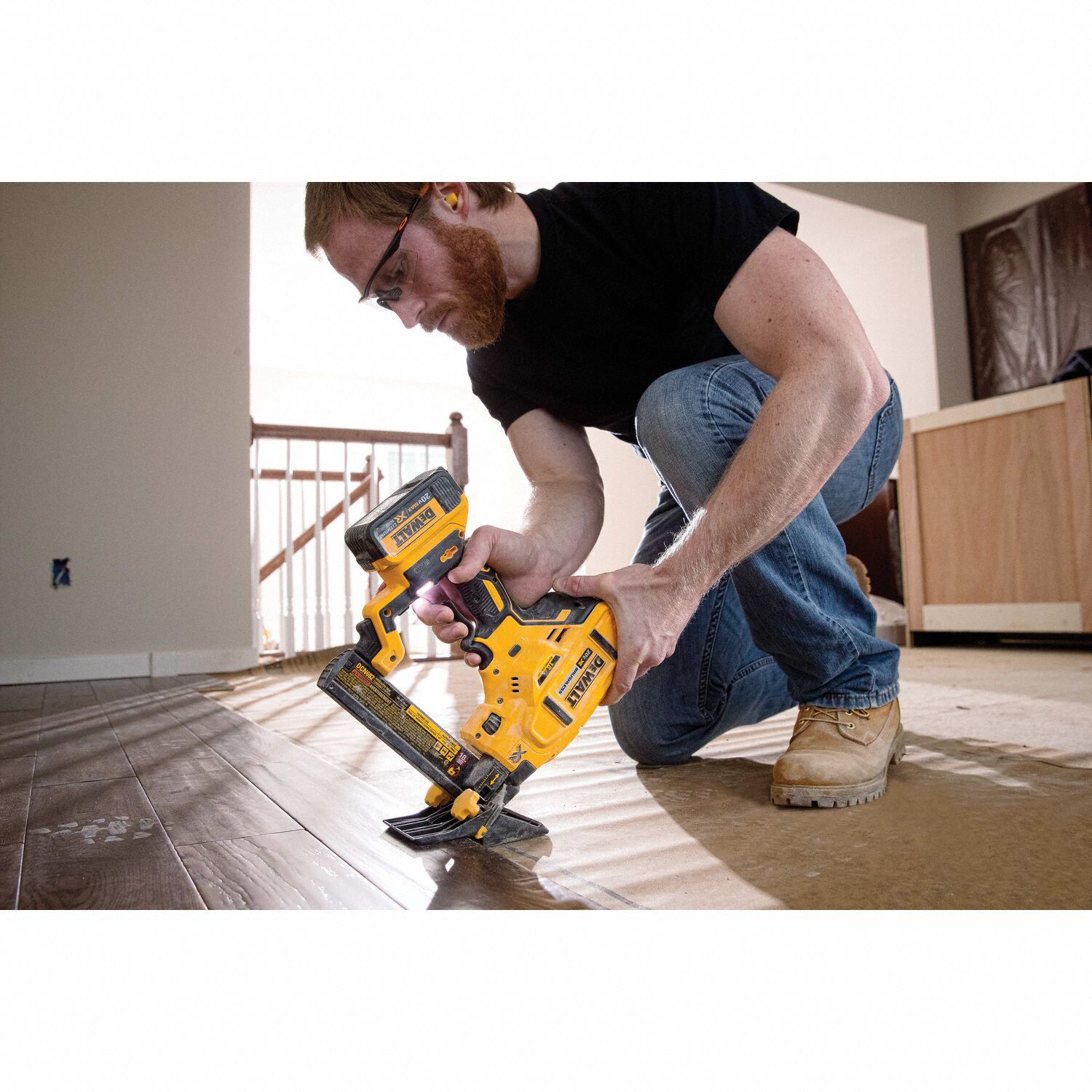 DEWALT Cordless, Staple Gun, 20V DC 400A07DCN682M1 Grainger