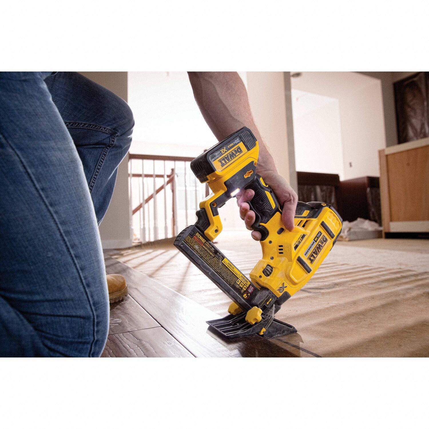 DEWALT Staple Gun Combo, For 1/4 in Staple Wd, For 18 ga, For 1/2 in