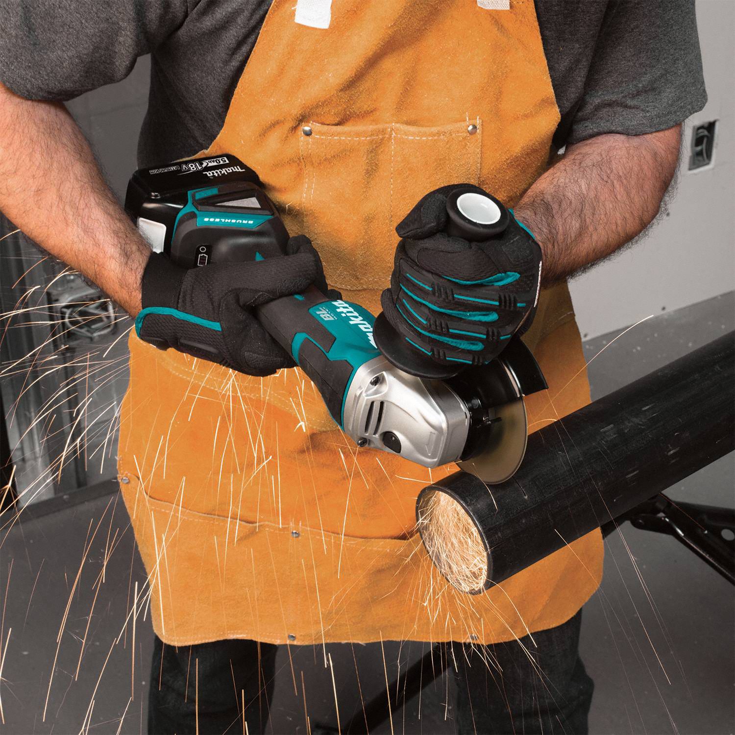 MAKITA Angle Grinder 5 in Wheel Dia, Paddle, without LockOn, Adj