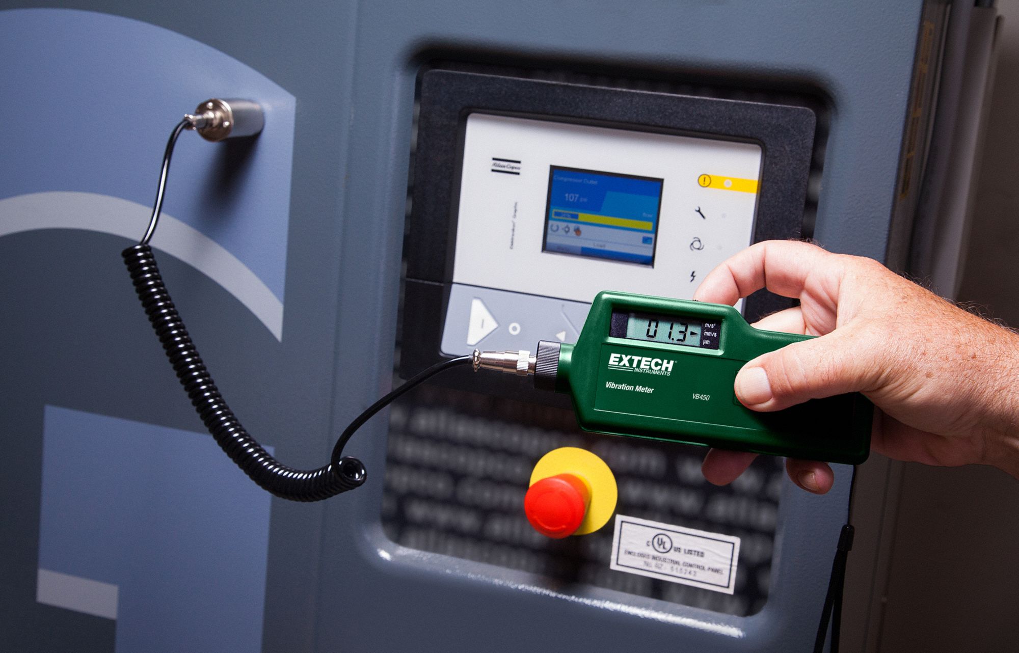 EXTECH Vibration Meter 200 m/sq sec, 10 to 1500, 200mm/sec, +/5