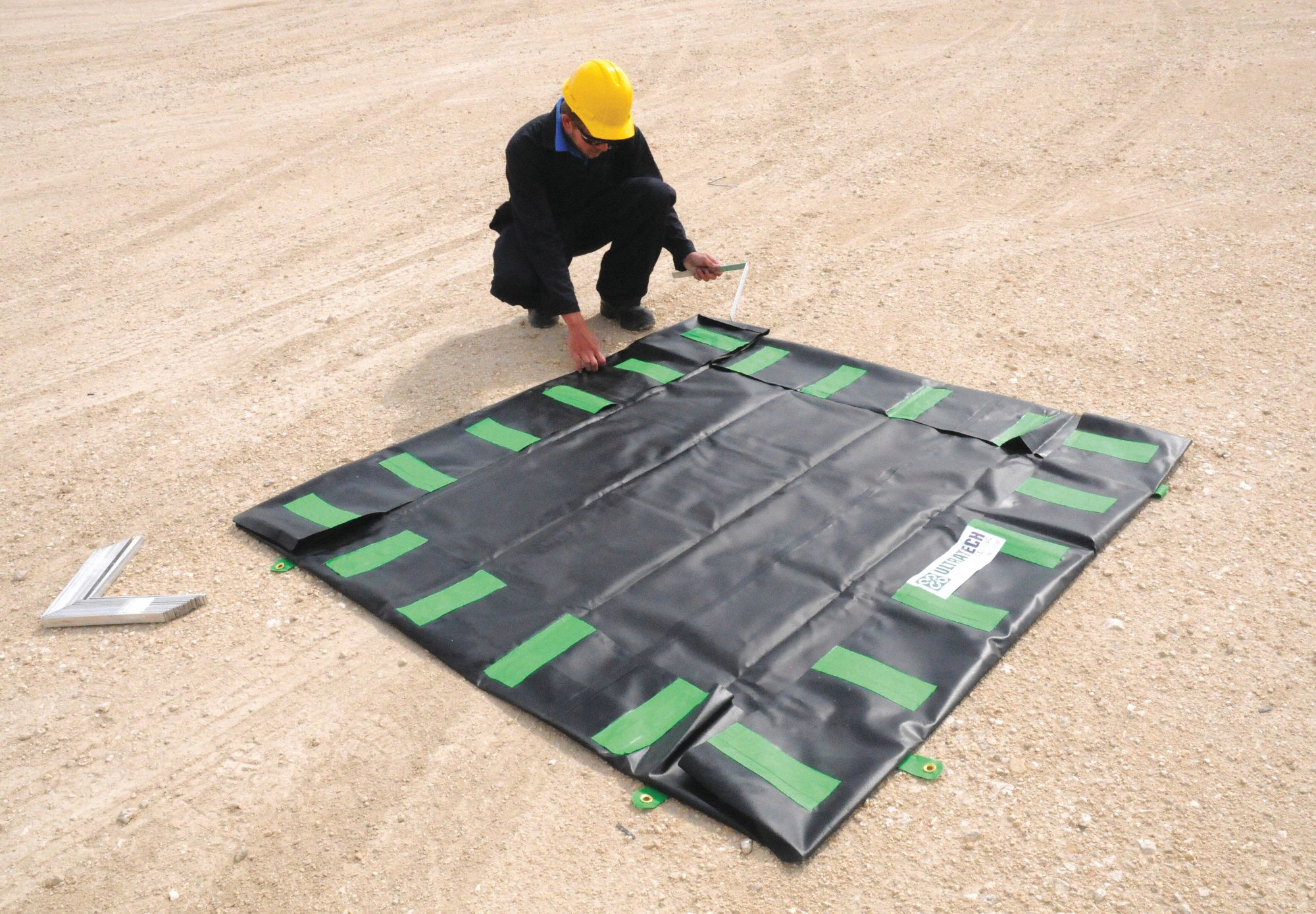 ECONOMY MODEL BERM, 12 X 60 FT, 5, 385 GALLON CAPACITY, COPOLYMER 2000