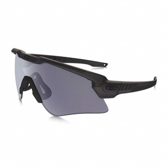 Oakley wraparound hotsell