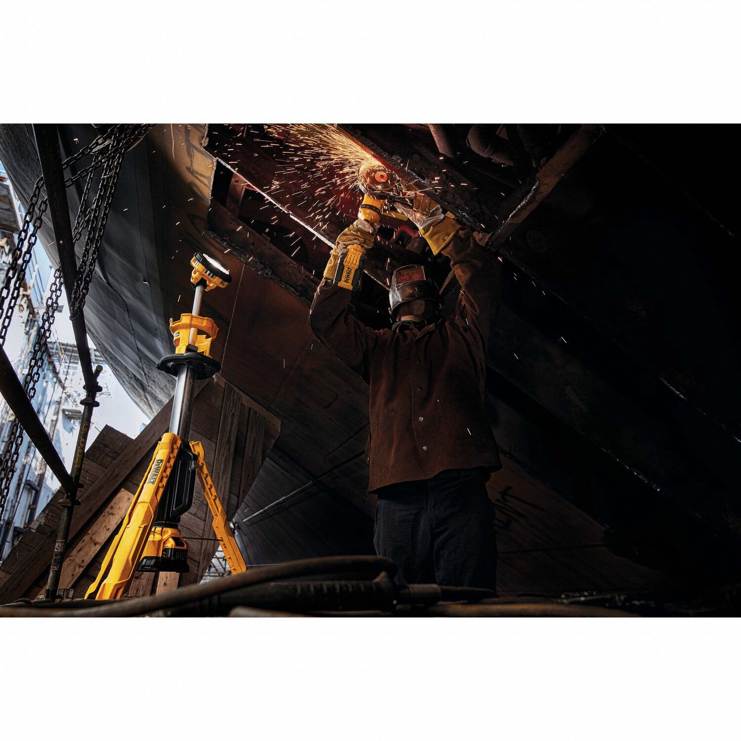 DEWALT Standard Cordless Job Site Light, 20 V Voltage, LED, 3,000 lm