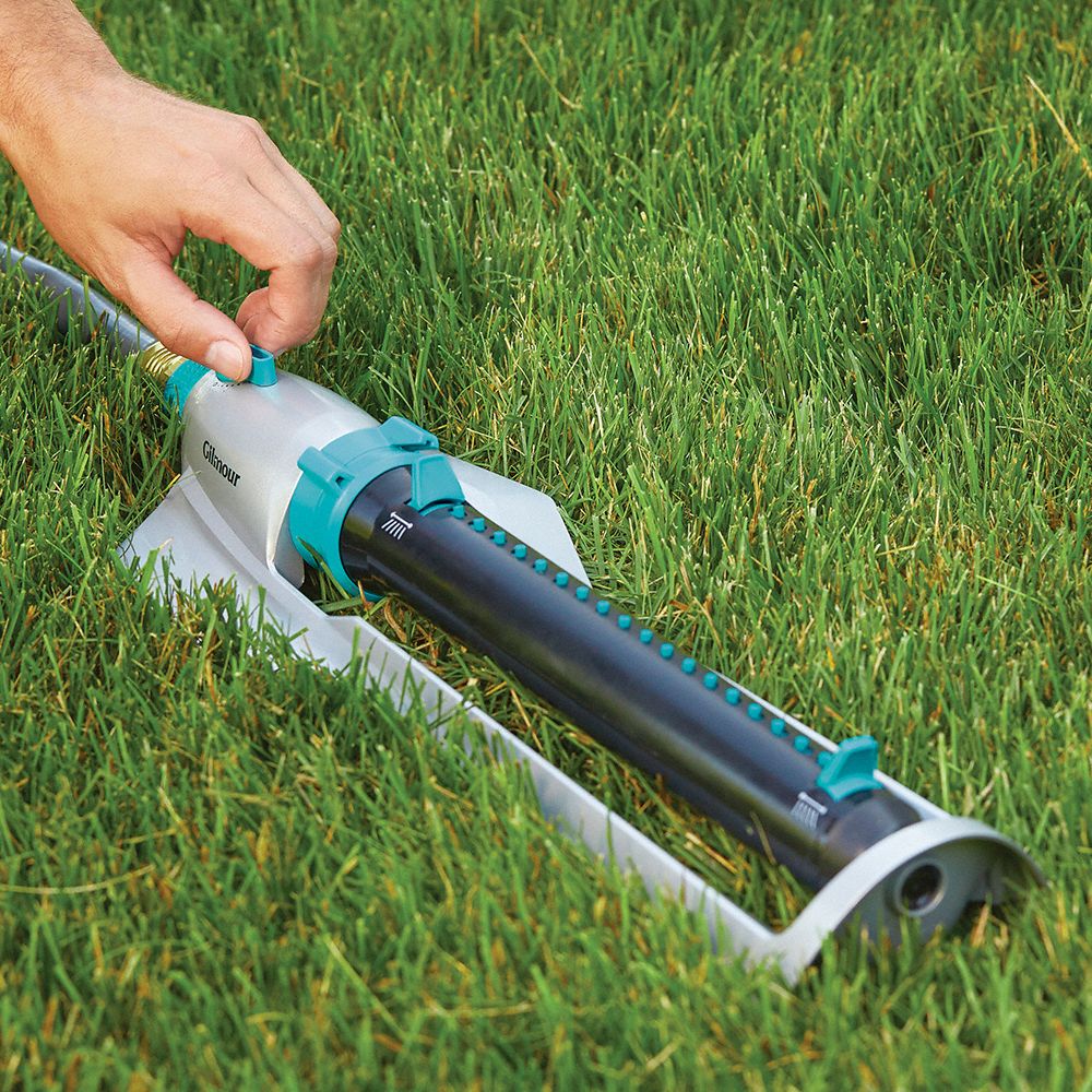 GILMOUR Oscillating Sprinkler 3900 sq ft 425Y098830331001 Grainger