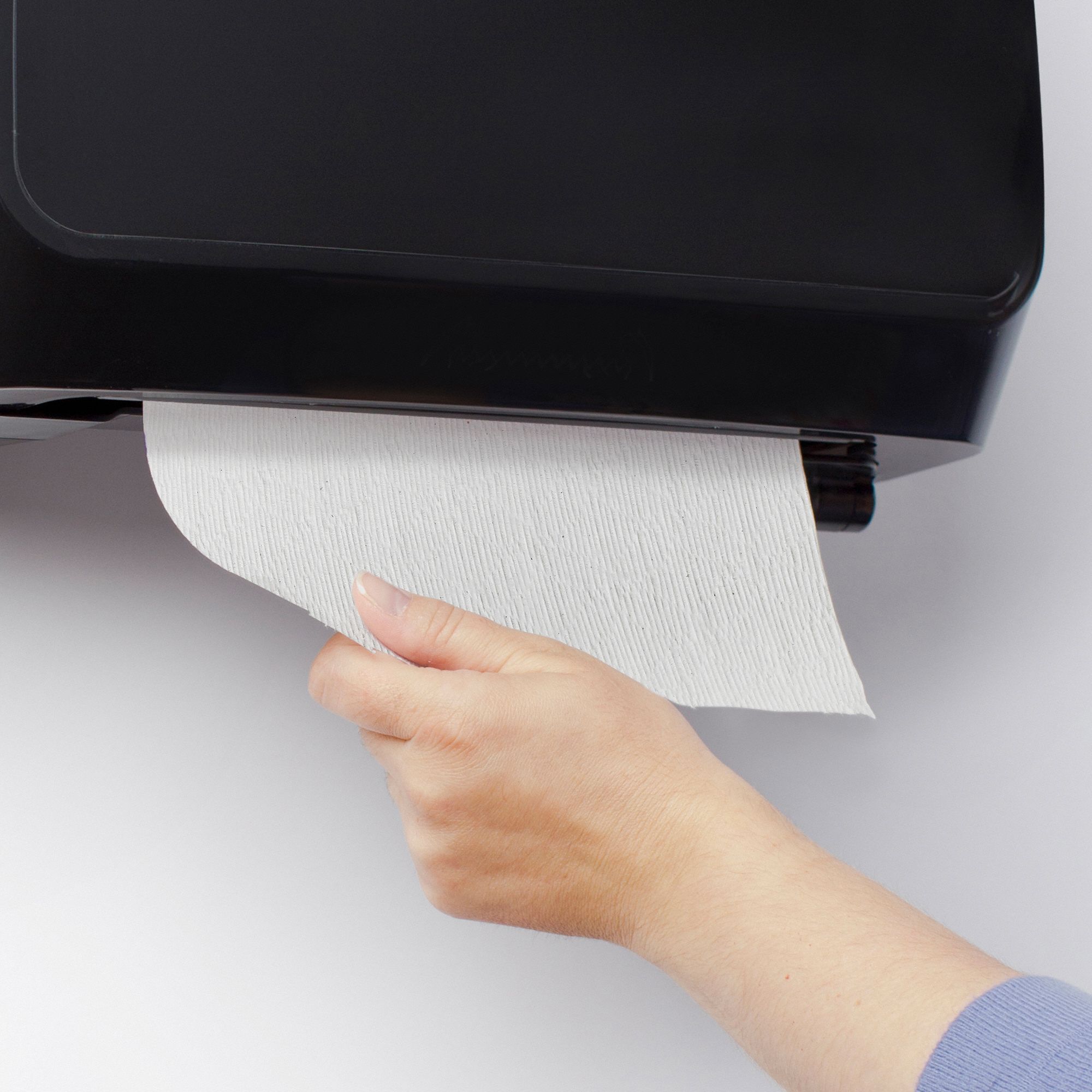 KIMBERLYCLARK PROFESSIONAL Paper Towel Roll, Scott® Essential™, Hardwound, White, 600 ft Roll
