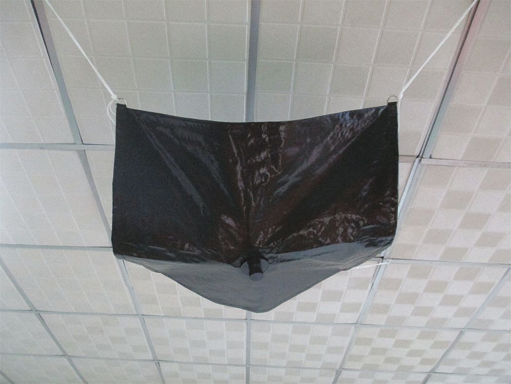 ROOF LEAK DIVERTER, 2½ X 2½ FT, POLYETHYLENE, BLACK/SILVER, NO MESSAGE