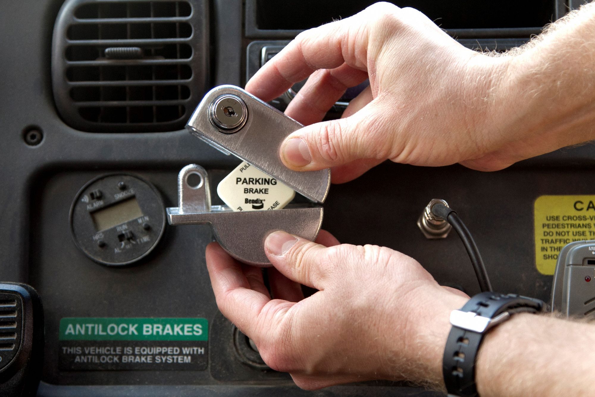 JENDYK Air Brake Locks, Application Trucks, Zinc 450Y04YO1MK2KA