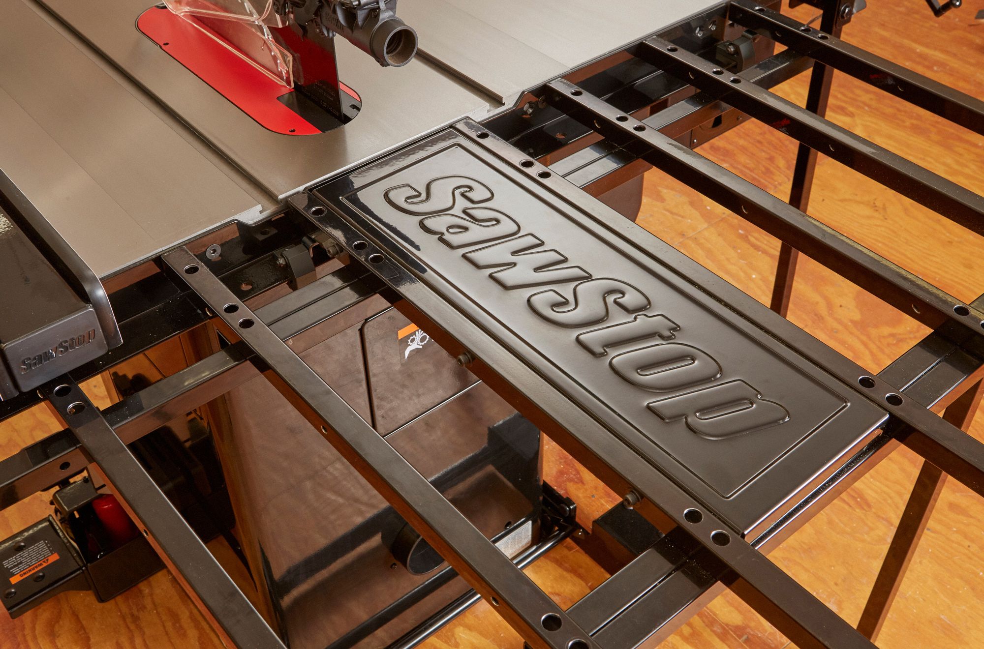 SAWSTOP Folding Outfeed Table, For Use With Most ICS and PCS