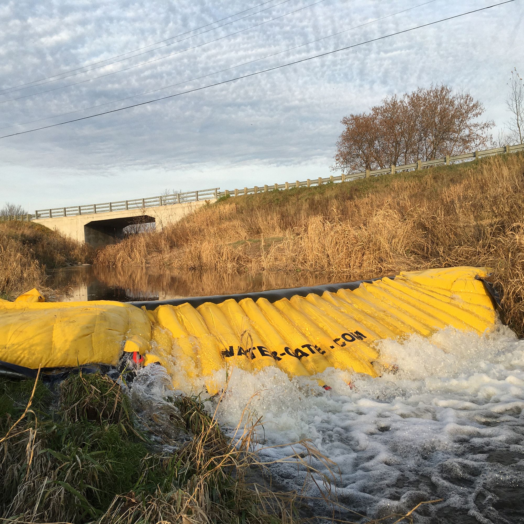 QUICK DAM Portable Flood Dam, Freshwater, Saltwater, 6 in Height, 24 in