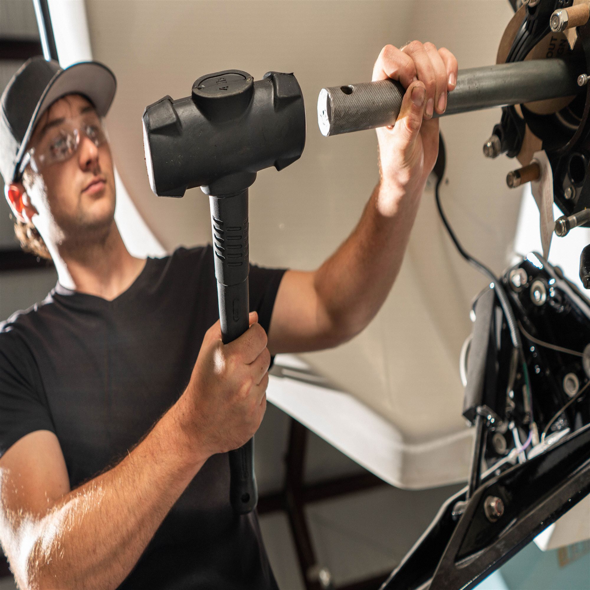 WILTON Dead Blow Hammer Steel Handle, 4 lb Head Wt, 2 1/4 in Face Dia