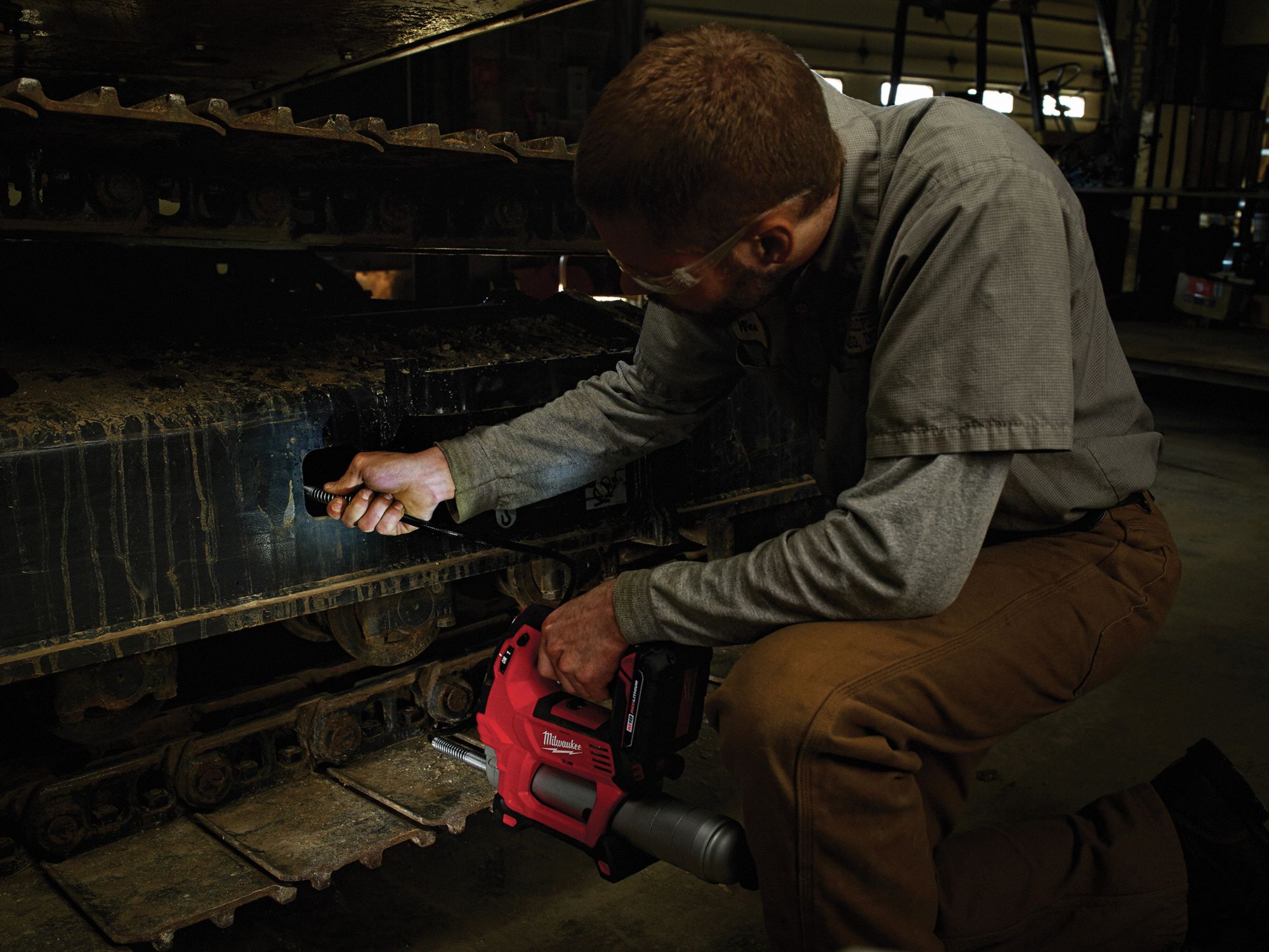 MILWAUKEE Cordless Grease Gun 18 V Volt, LiIon, Pistol Grip Grease