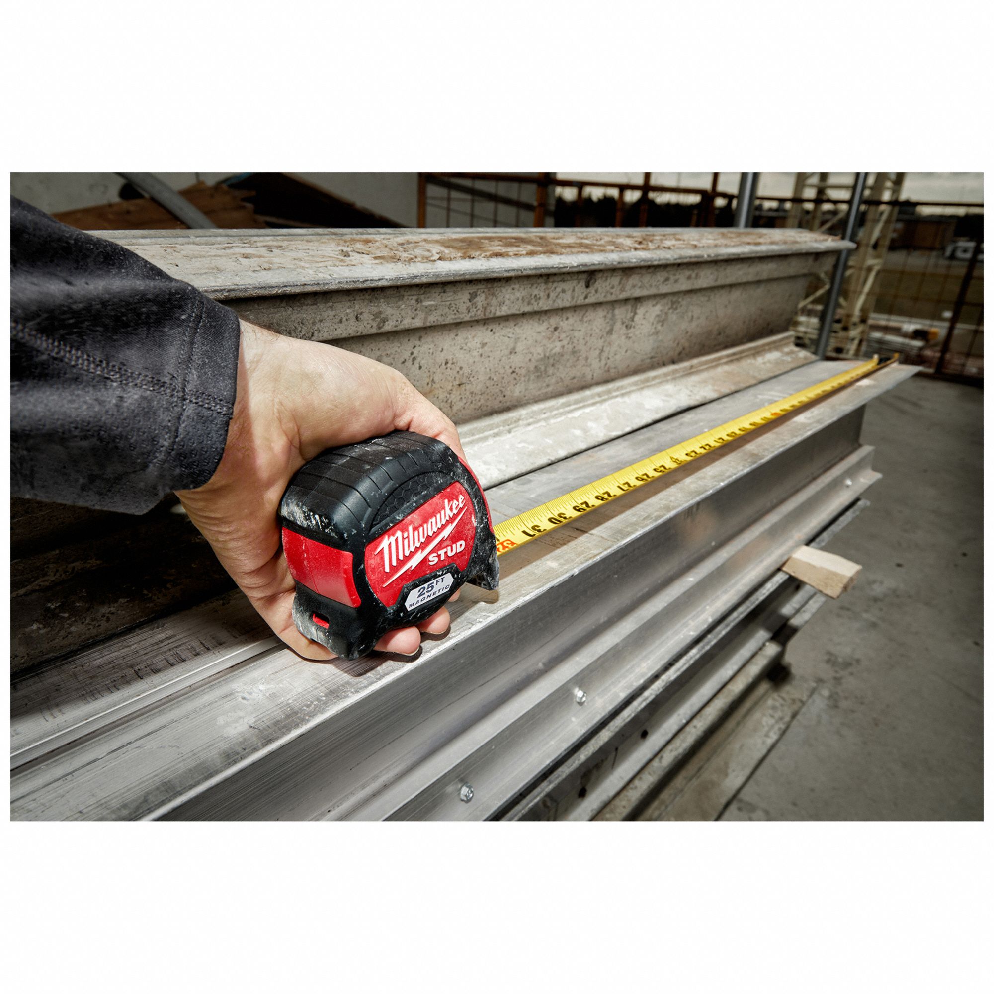 MILWAUKEE Tape Measure 35 ft Blade Lg, 1 5/16 in Blade Wd, in/ft