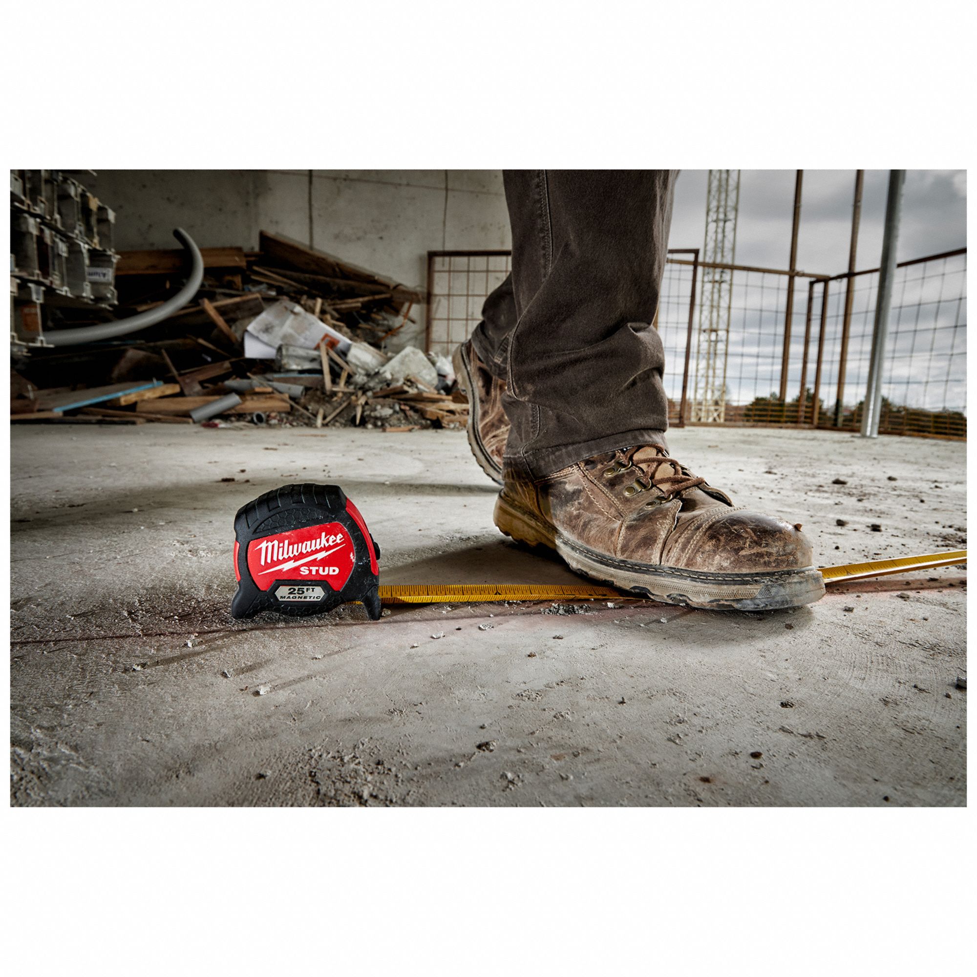 MILWAUKEE Tape Measure 35 ft Blade Lg, 1 5/16 in Blade Wd, in/ft