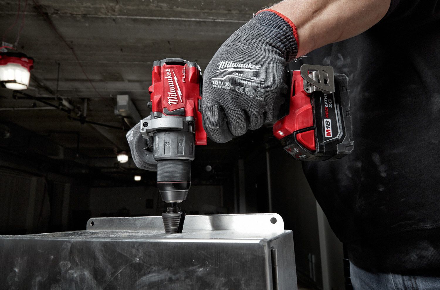 MILWAUKEE Drill Kit, Cordless, 0 inlb to 1,200 inlb, 1/2 in Chuck