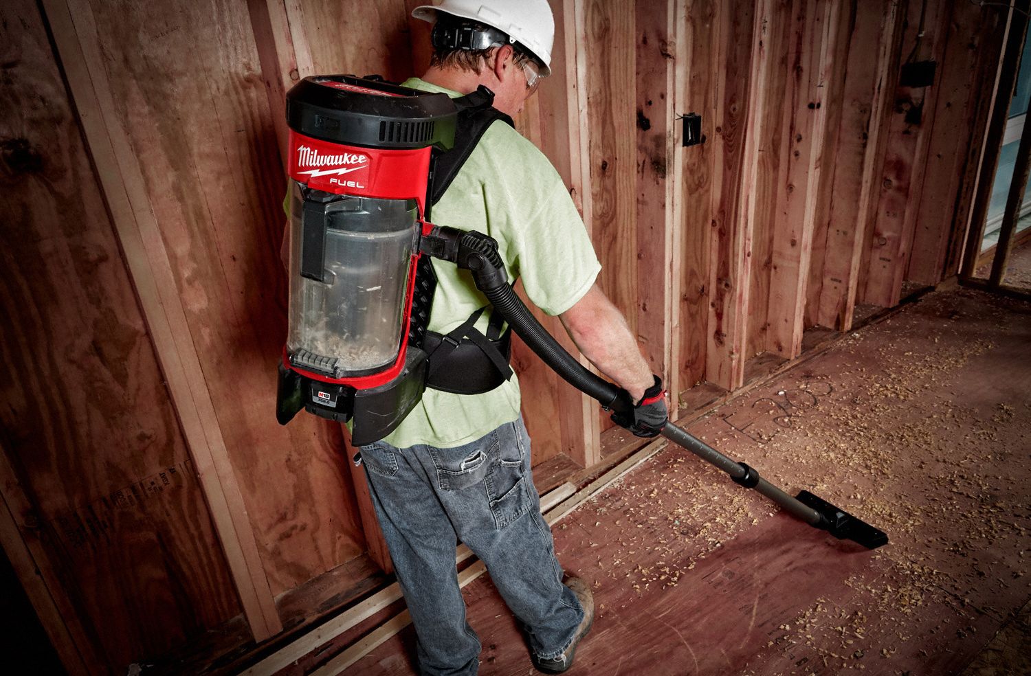 MILWAUKEE Cordless Backpack Vacuum, 55 cfm, HEPA Vacuum Filtration Type ...