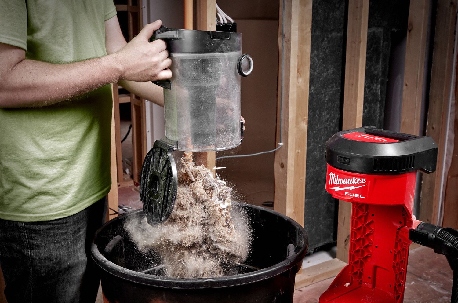 MILWAUKEE Cordless Backpack Vacuum, 55 cfm, HEPA Vacuum Filtration Type