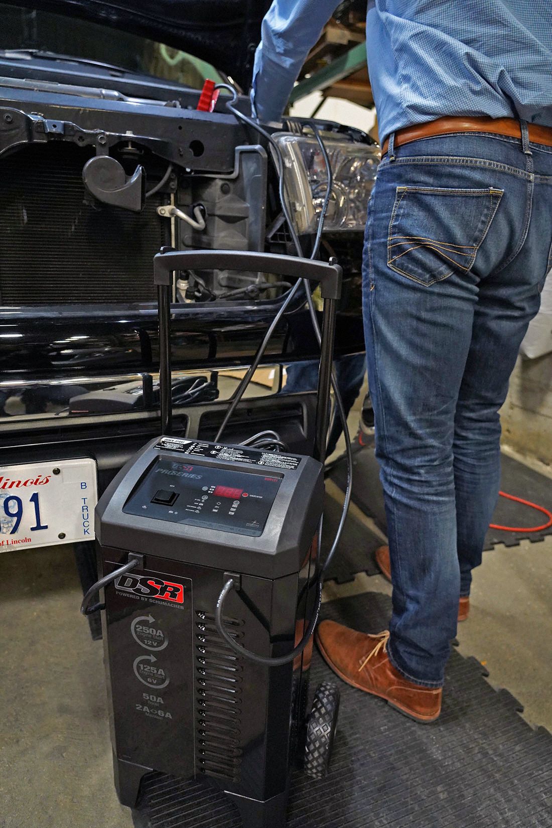 DSR PROSERIES Battery Charger Boosting/Charging/Maintaining, Auto, For