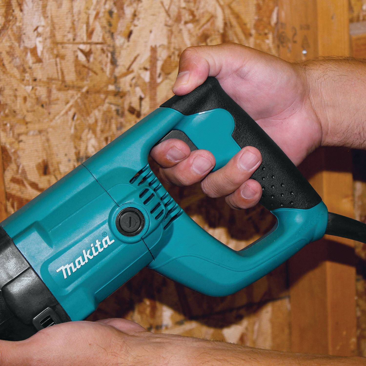 Makita Full Size Reciprocating Saw 1 18 In Stroke Length 2800 Max