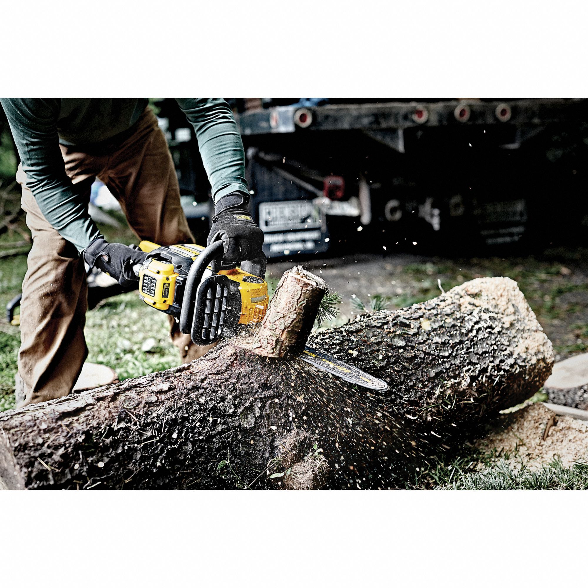 DEWALT 16", 40V, Battery Powered, Chain Saw, Battery Amperage 6.0Ah 48ZE92DCCS690H1 Grainger