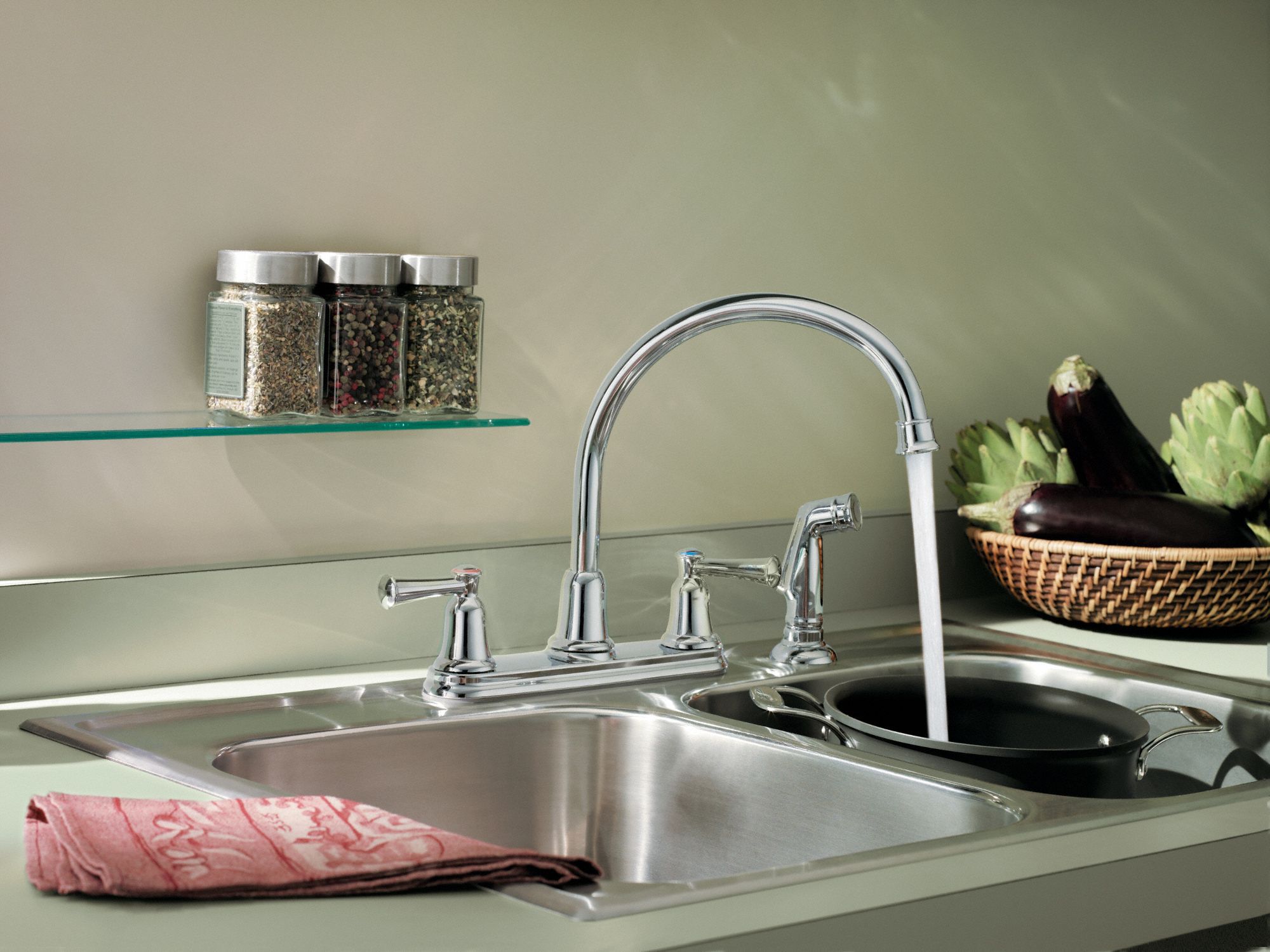 CFG Gooseneck Kitchen Faucet Moen, Capstone, Chrome Finish, 1.5 gpm