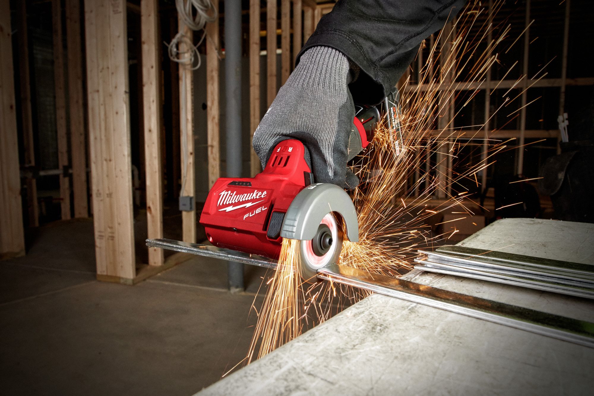 MILWAUKEE CutOff Tool 3 in Wheel Dia, 20,000 RPM Max. Speed, Trigger