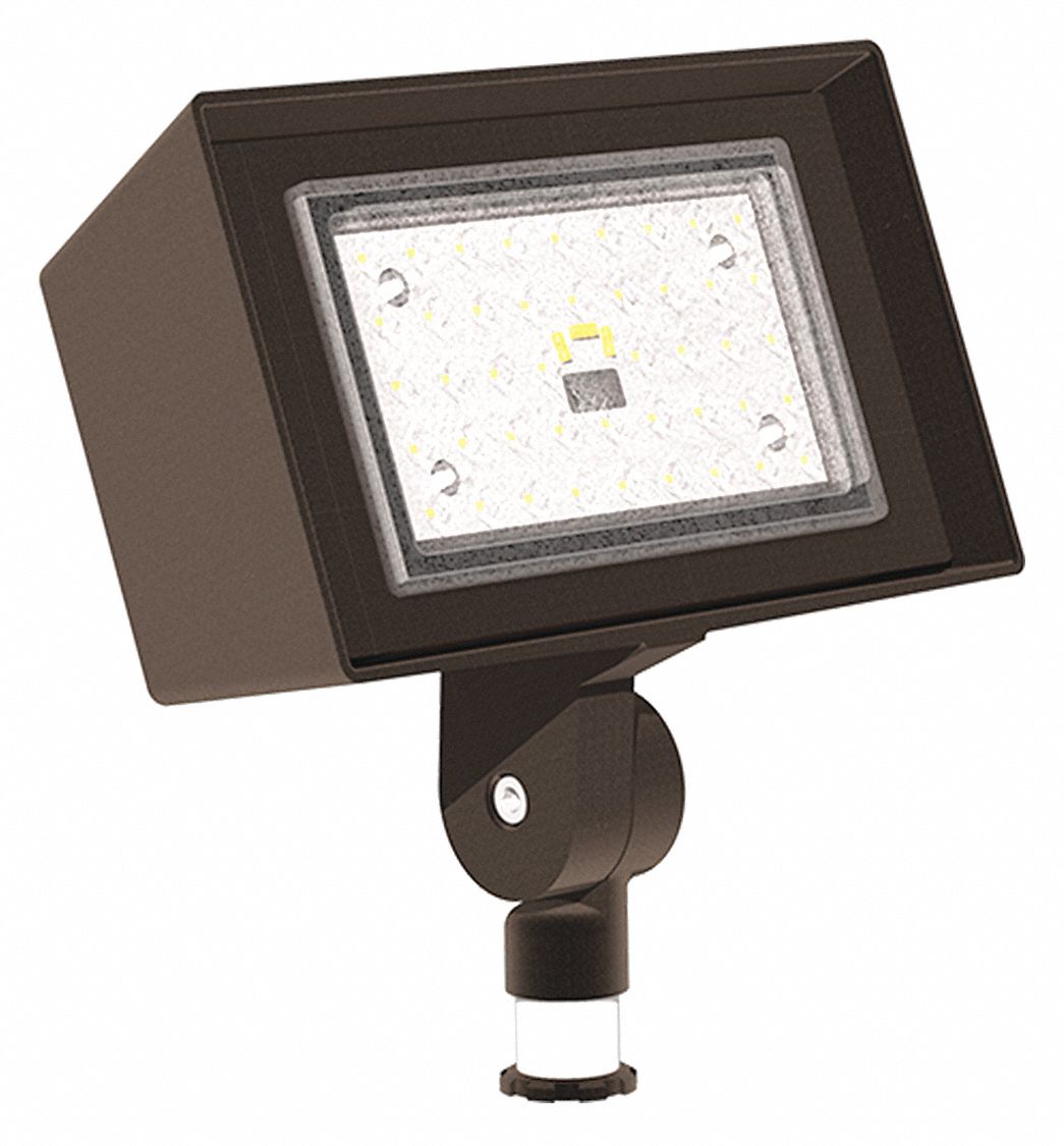 FLOODLIGHT, 4,500 LUMENS, 26W, 120 TO 277V AC, TYPE V, 100W MH/HPS, BUTTON PHOTOCONTROL