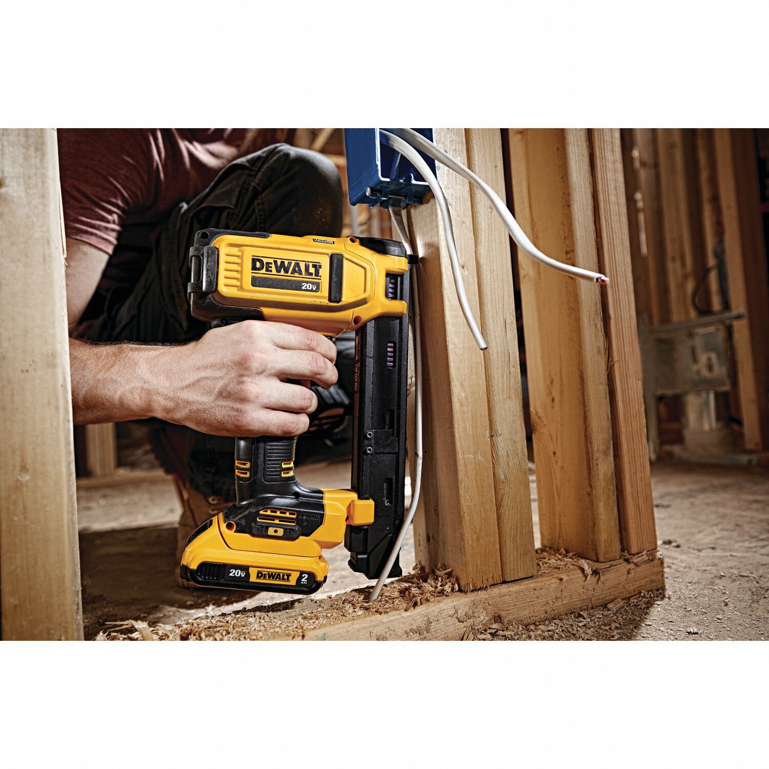 Dewalt Cordless Cable Stapler Sequential For 1 In Staple Wd For 18