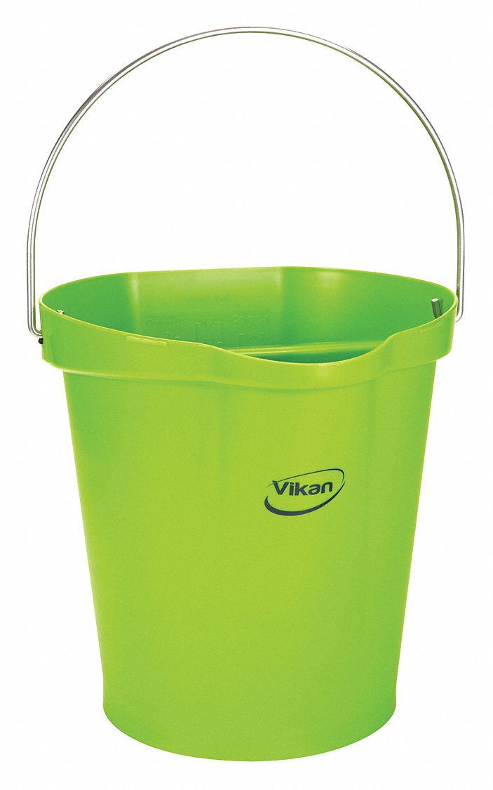 plastic bucket capacity