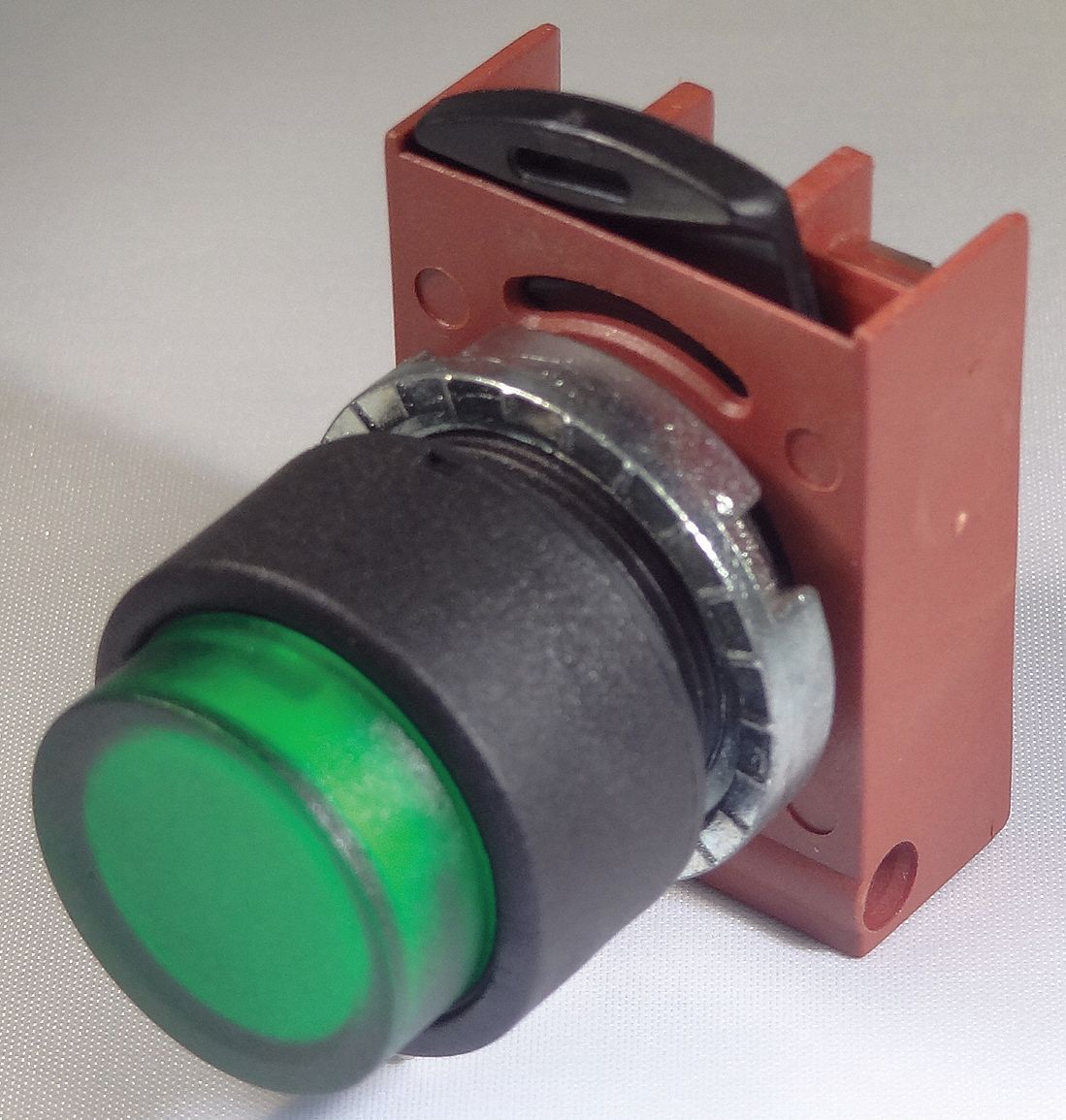 GE Illuminated Push Button Operator, 22 mm, Momentary, Extended Button, Plastic 49A774