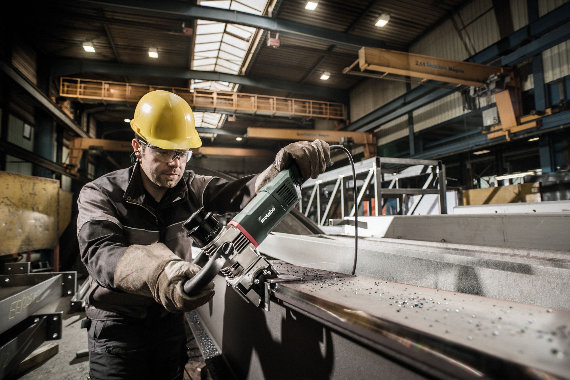 METABO Portable Beveling Machine 5/8 in Max. Bevel, 0 Degrees to 90