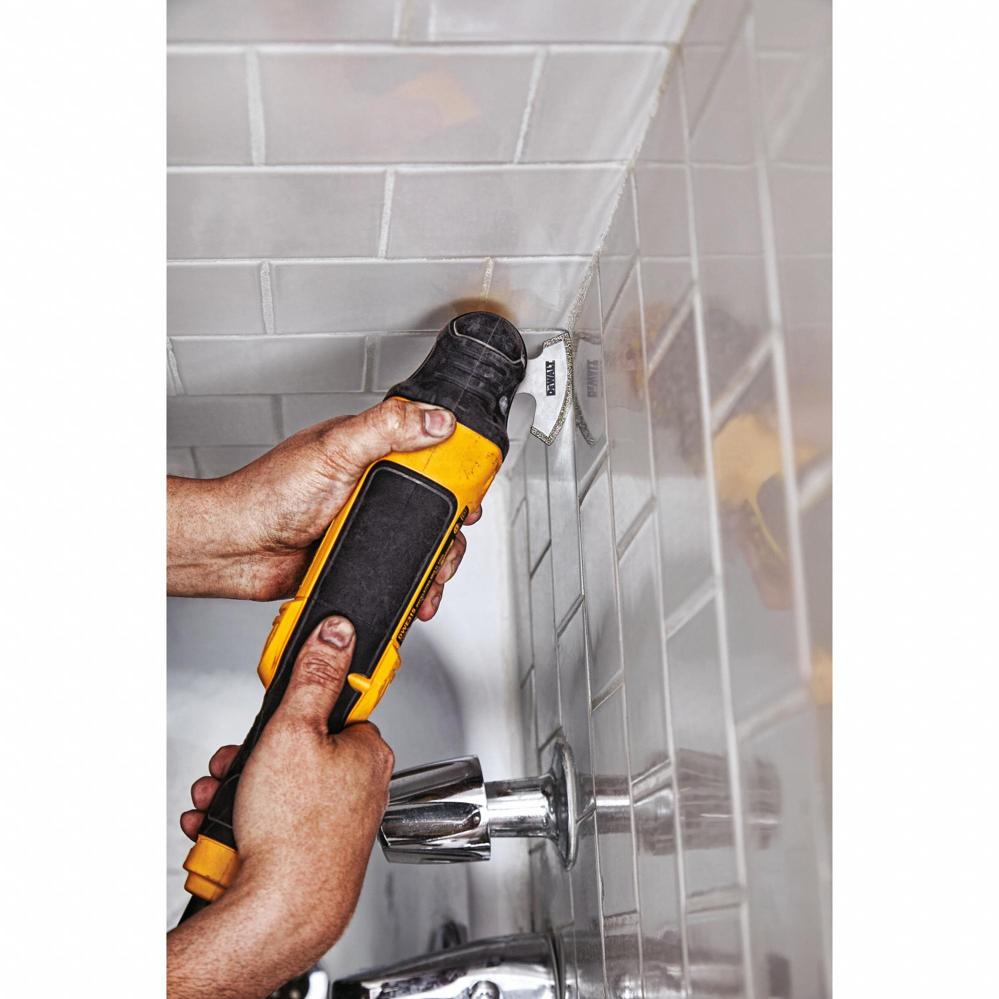 DEWALT Oscillating Tool Blade 2 1/2 in Blade Wd, 3 1/2 in Overall Lg, Carbide Grit, 1 Pieces