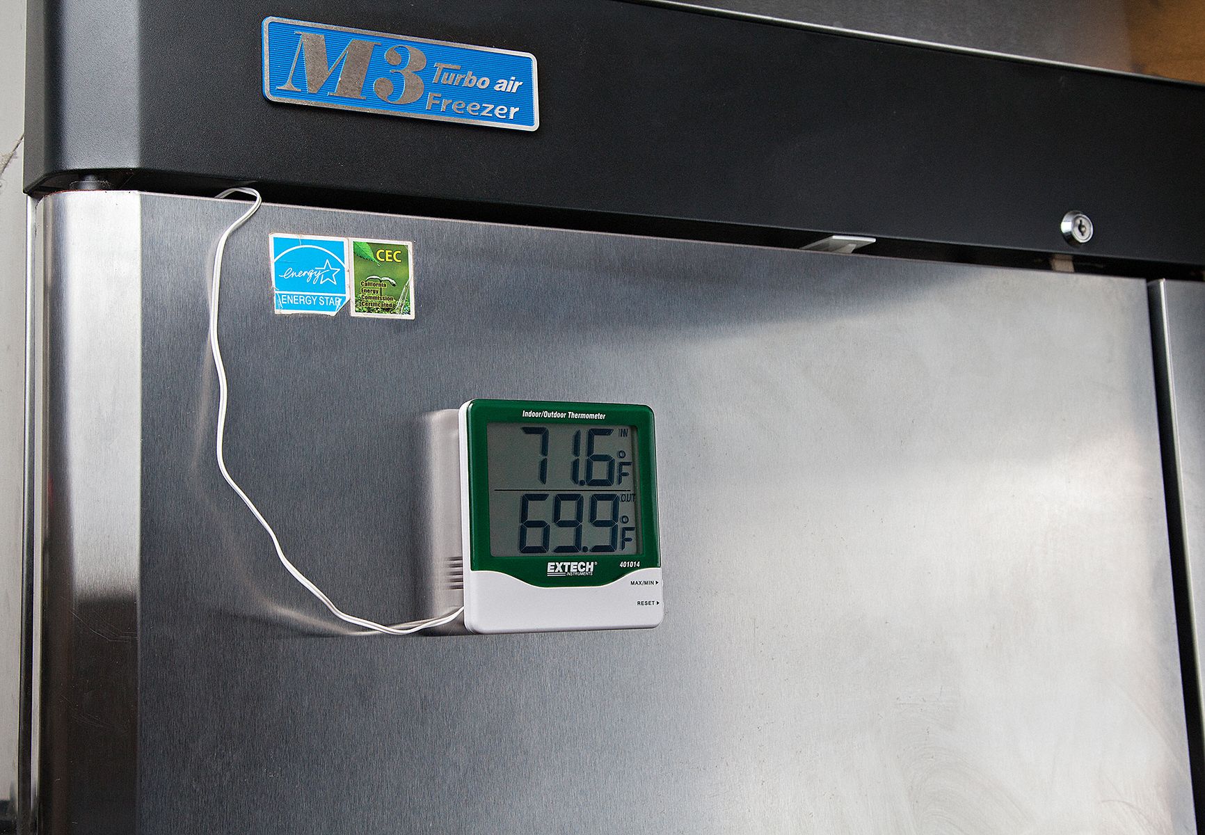 EXTECH Digital Thermometer Indoor/Outdoor, Indoor Temp, Outdoor Temp