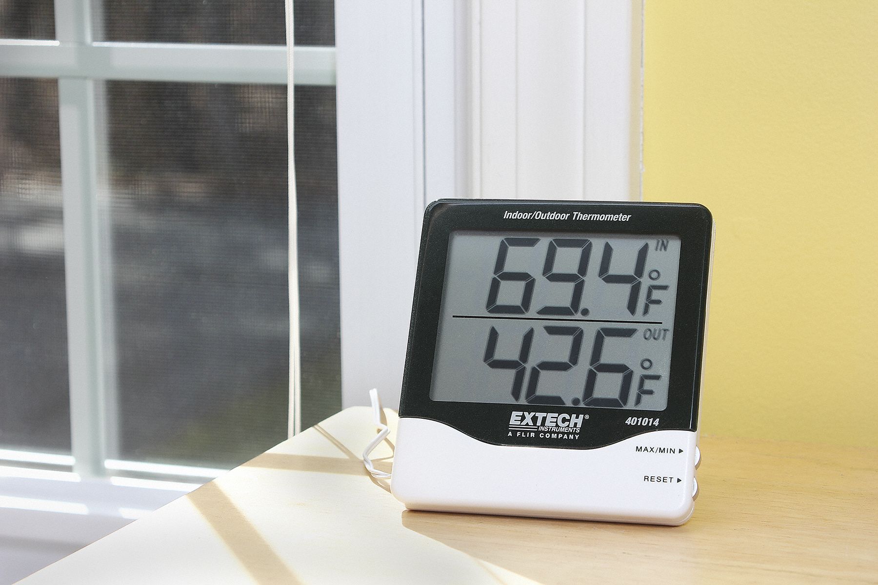 EXTECH Digital Thermometer Indoor/Outdoor, Indoor Temp, Outdoor Temp