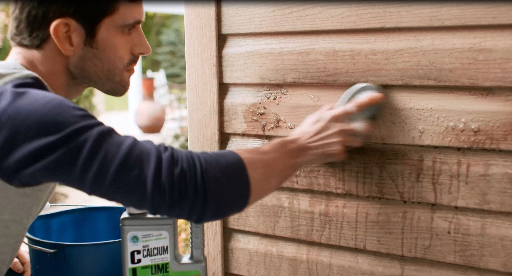 CLR Calcium, Lime and Rust Remover Jug, 28 oz Container Size, Ready to