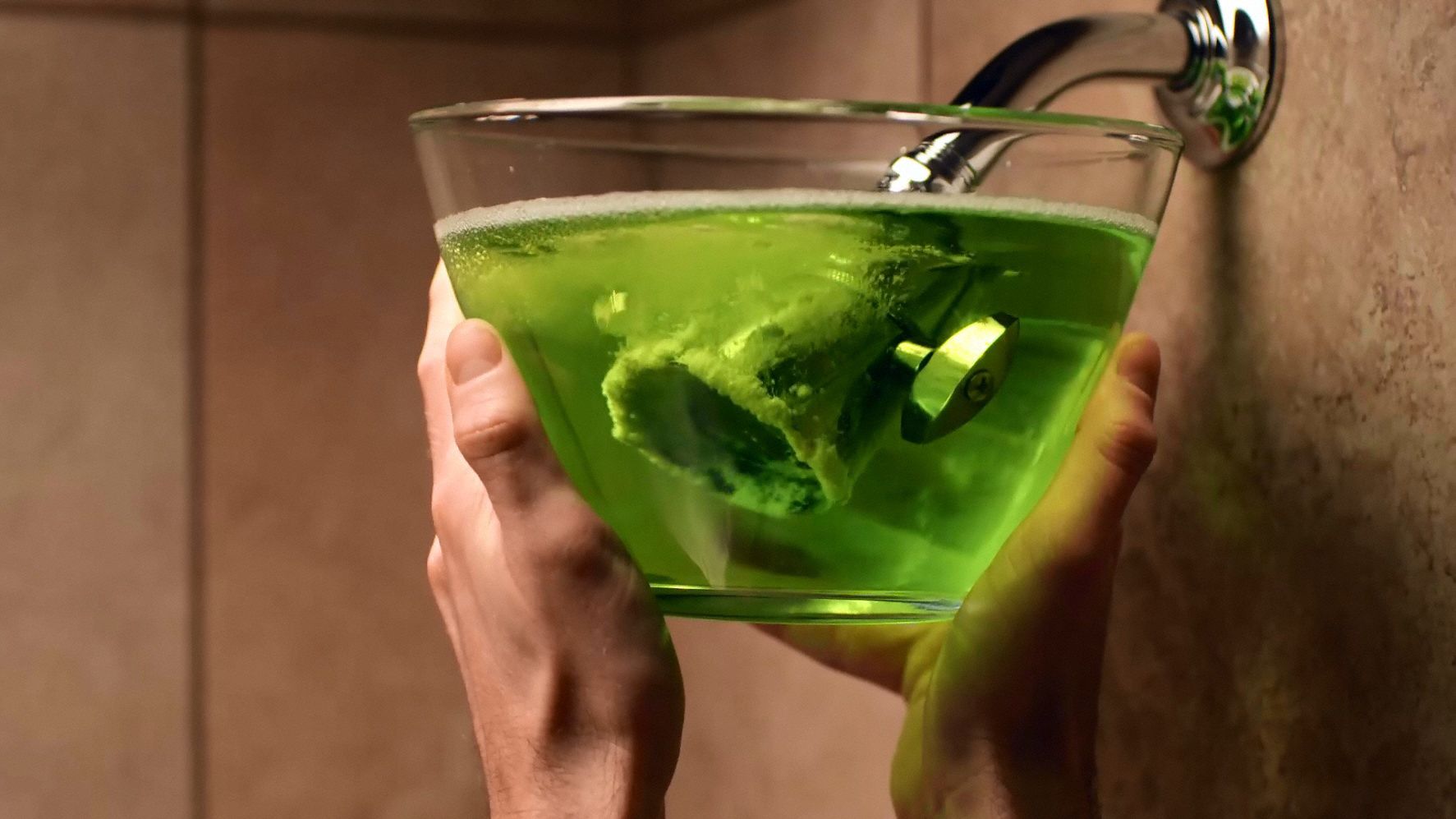 CLR Calcium, Lime and Rust Remover Jug, 28 oz Container Size, Ready to