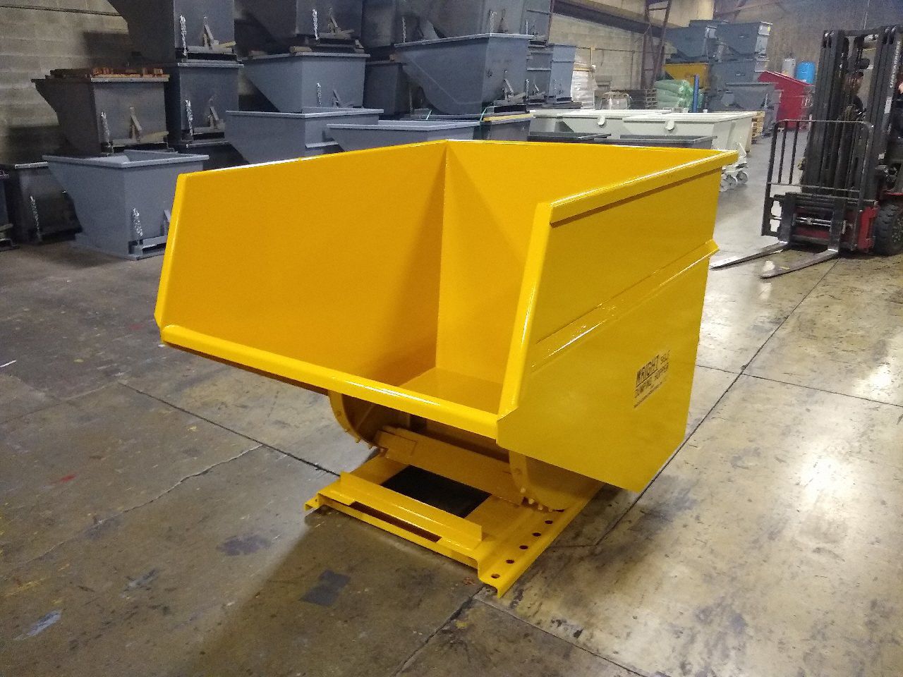 GRAINGER APPROVED Yellow SelfDumping Hopper, 81.0 cu ft, 5,000 lb Load