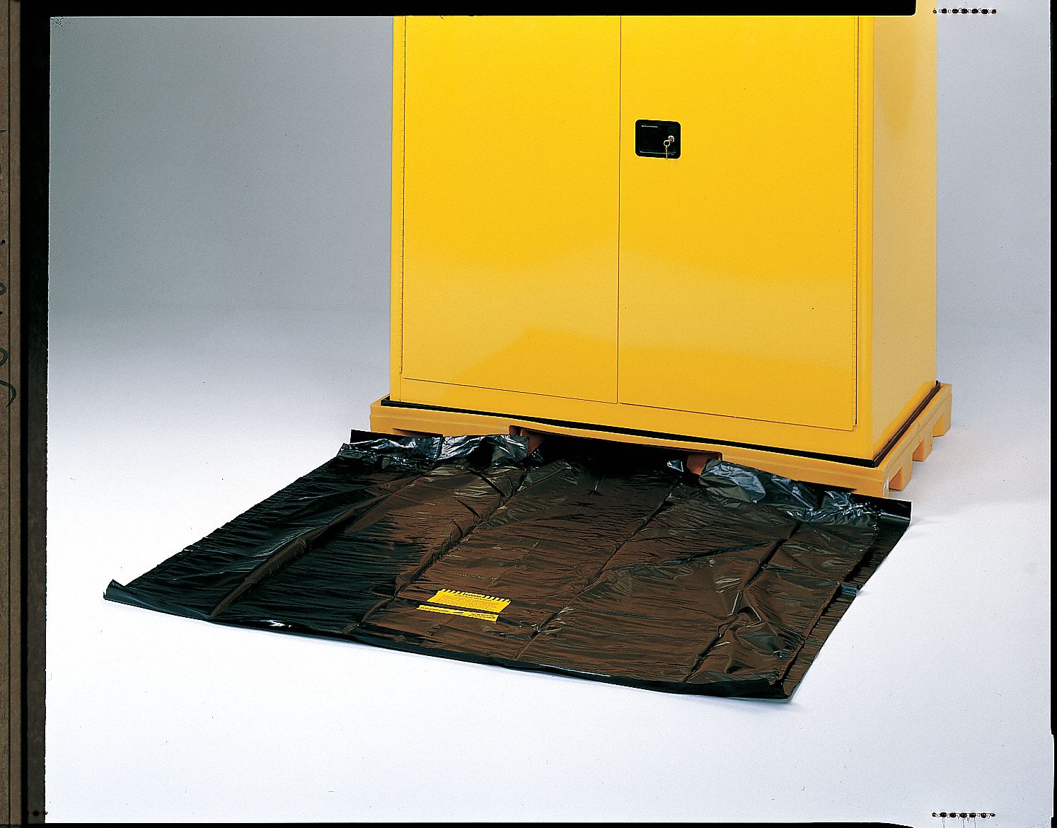 ULTRATECH Spill Containment System, Polyethylene, For Use With Drum
