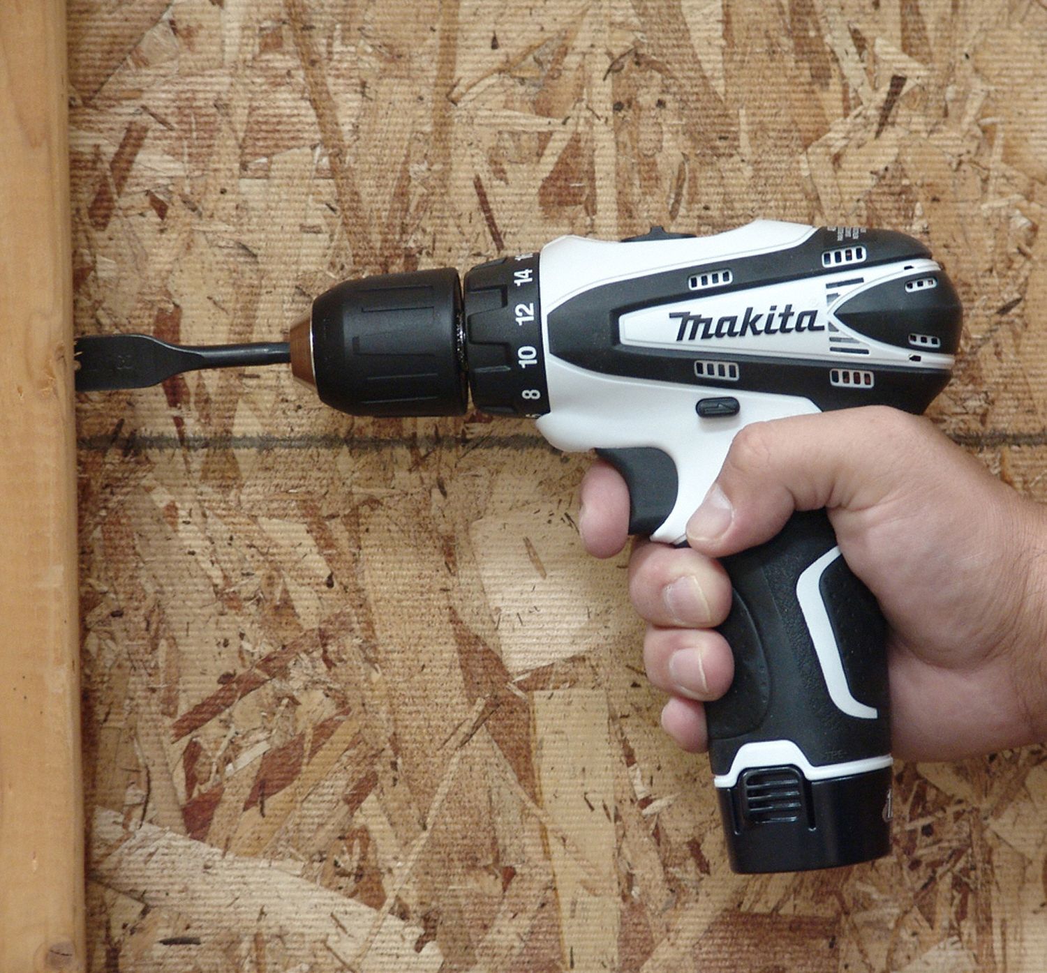 MAKITA Cordless Drill/Driver Kit, 3/8 in Chuck Size 4NNK8FD02W