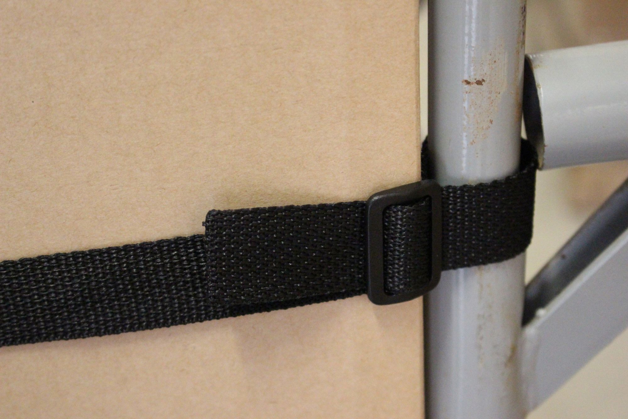 BULKSTRAP Slip Lock, 1 In., Plastic, PK25 4TLR4S1 Grainger