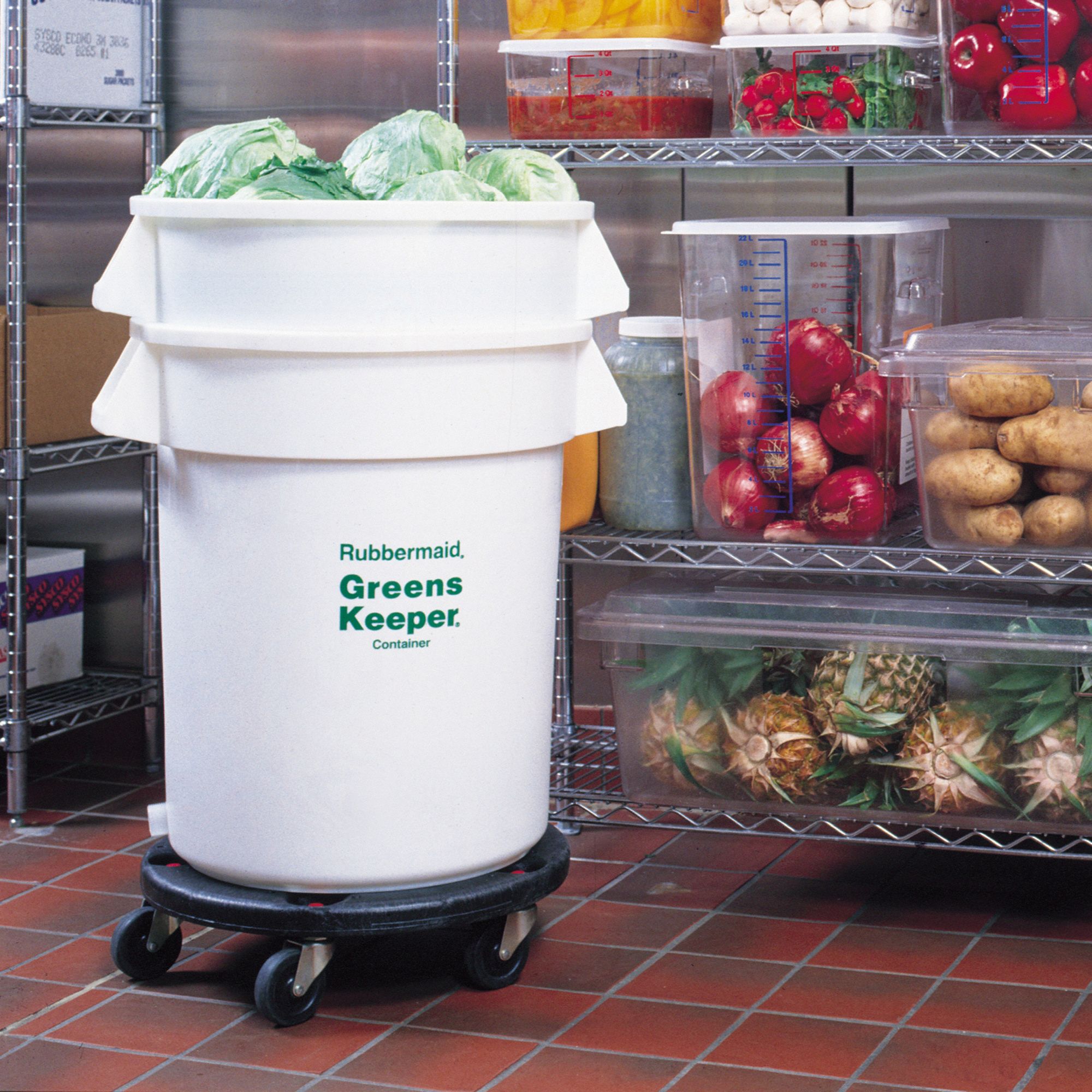 RUBBERMAID COMMERCIAL PRODUCTS Vegetable Crisper Container, 20 gal Load