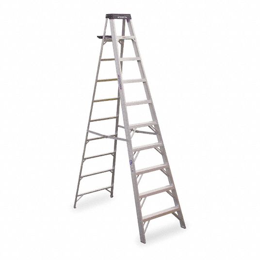 30 ft store step ladder