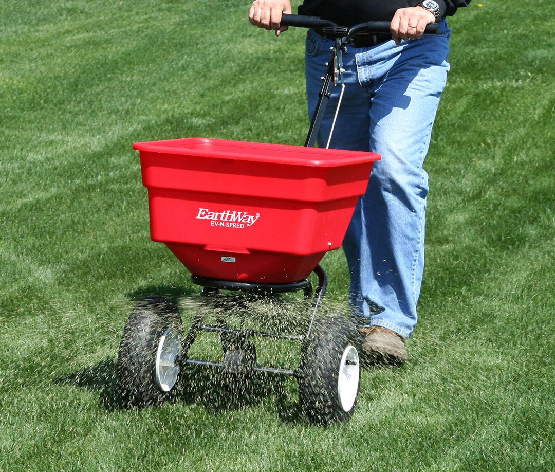 EARTHWAY Broadcast Spreader, 100 lb Capacity, Pneumatic Wheel Type, 3 ...