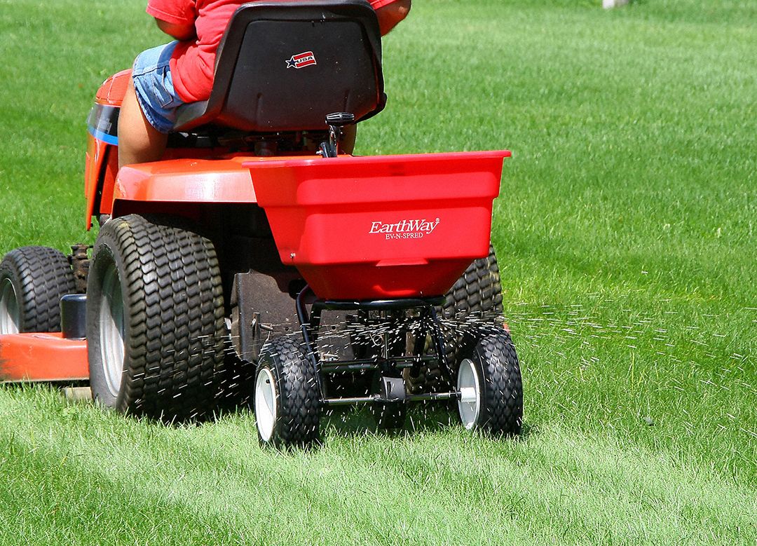 EARTHWAY Tow Behind Spreader, 100 lb. Capacity, 3 Hole Drop Type