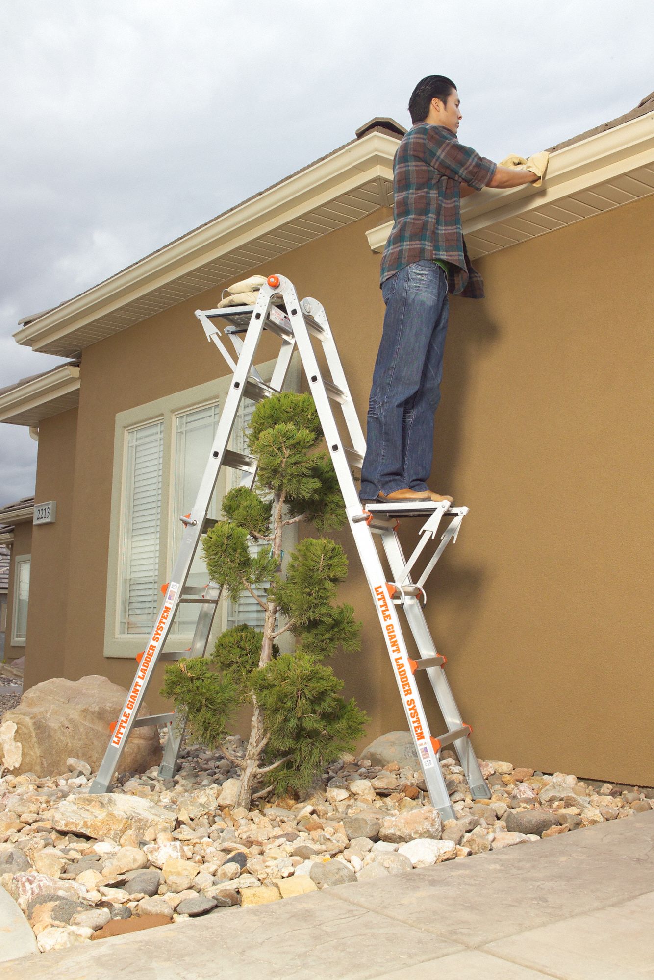 LITTLE GIANT Work Platform, Aluminum, 300 lb Load Capacity 4XN33