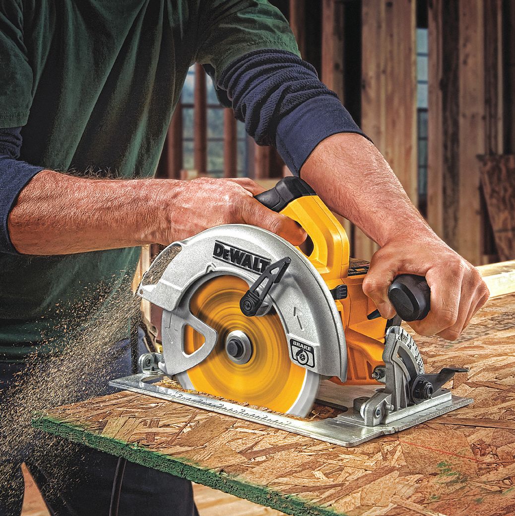 Dewalt circular deals saw rpm