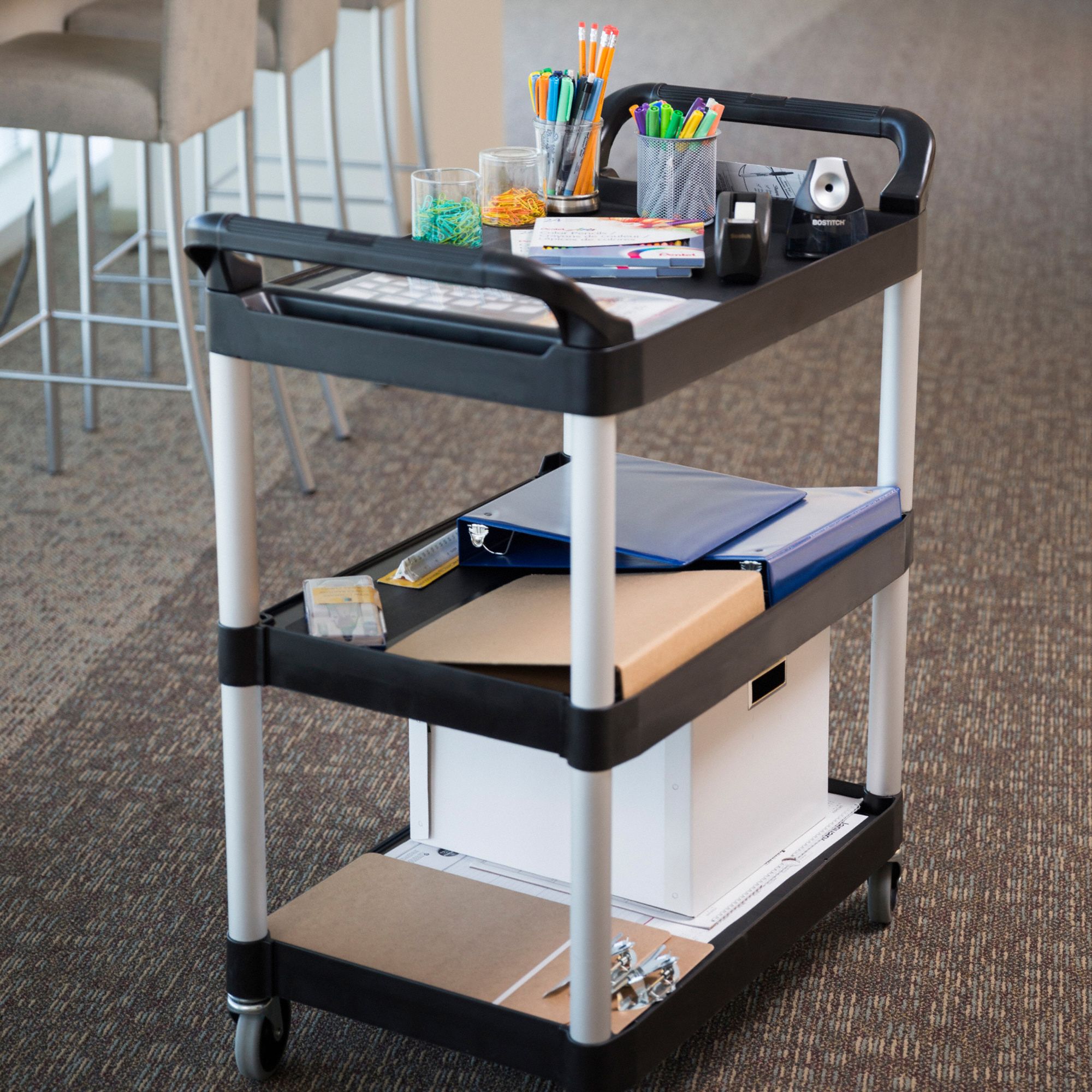 RUBBERMAID COMMERCIAL PRODUCTS DualHandle Utility Cart with Lipped